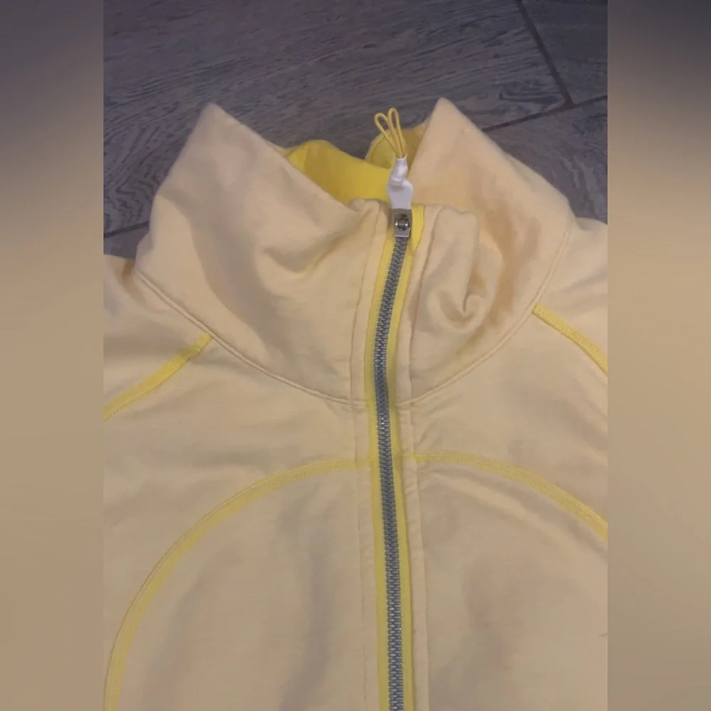Lululemon Blissed Out Jacket In Sizzle #P05 - Picture 6 of 10
